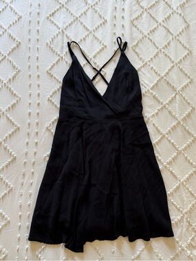 Forever 21 Black V‑Neck Crisscross Mini Dress